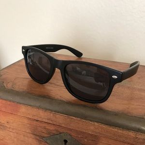 Mens wayfarer sunglasses